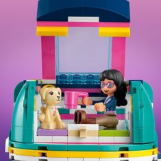 LEGO Friends 41722 Auto s přívěsem pro koně