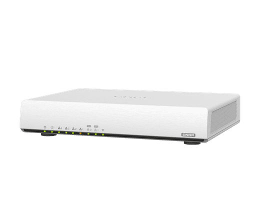 Qnap Wi-Fi 6 SD-WAN router QHora-301W (4x GbE / 2x 10GbE / 2x USB 3.2 / 8 interních antén)