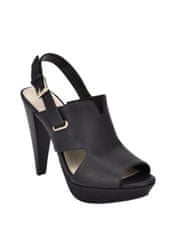 Guess Boty na podpatku Nyia Platform Sandals 37