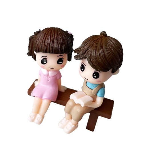 HABARRI Figurka Dívka v růžových šatech a chlapec na lavičce s knihou