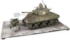 Forces of Valor M4A3E2 (75) Sherman Jumbo, US Army, Cobra King, First in Bastogne, George Smith Patton’s 4th A.Div. 3rd Army, Bastogne, 26 prosince 1944, 1/32