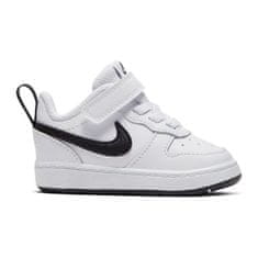 Nike Boty bílé 21 EU Court Borough Low 2