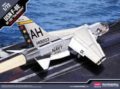 Academy Vought F-8E Crusader, USN, VF-162 "The Hunters", Model Kit letadlo 12521, 1/72