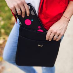 Vuch Dámská crossbody kabelka Smokie černá