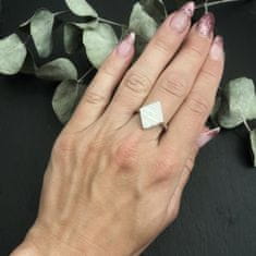 LS Stříbrný prsten s bílým opálem 54