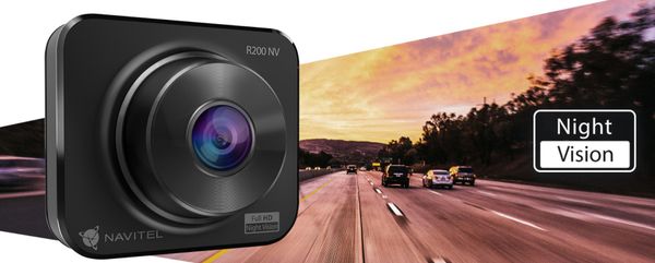  autokamera navitel r200 full hd rozlišení vnitřní hlavní přední kamera mapy jako dárek skvělé záběry čtečka karet gsensor