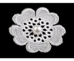 Kraftika 10ks ff white krajková aplikace s perlou 50mm květ
