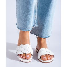 Bílé pletené ploché sandály velikost 38
