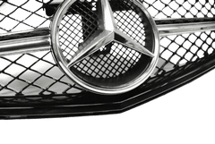 TUNING TEC  Přední maska Mercedes-Benz W204 2007-2014 černá chromová
