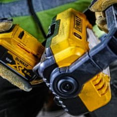 DeWalt LED svítilna 12-18V 2000lm DCL077