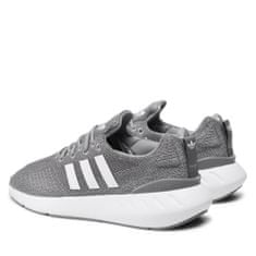 Adidas Boty šedé 42 EU Swift Run 22