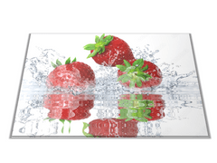 Glasdekor Skleněné prkénko ovoce jahody ve vodě - Prkénko: 30x20cm