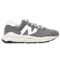 New Balance Boty šedé 43 EU M5740VPB