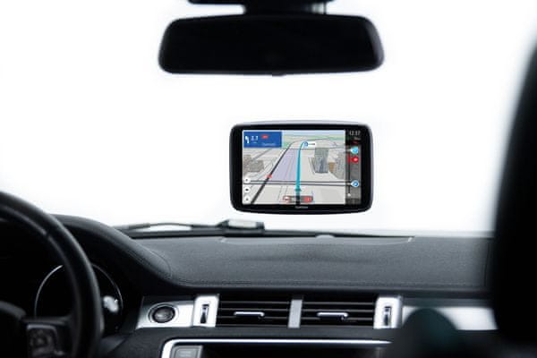 GPS navigace TomTom GO Superior 7palcový displej výkonná automobilová navigace navádění jizdními pruhy kompaktní rozměry kvalitní automobilová navigace rychlostní radady barevné motivy držák bluetooth připojení wifi tomtom traffic aktualizace map panel trasy routebar hlasové ovládání světové mapy rychlejší aktualizace map mapy TomTom dotykový displej HD rozlišení Wifi Bluetooth hlasové ovládání 3D stavby upozornění na nízkoemisní zóny ceny pohonných hmot světové mapy HD rozlišení usb-c držák 5GHz wifi