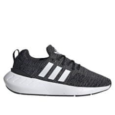 Adidas Boty grafitové 40 EU Swift Run 22