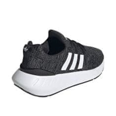 Adidas Boty grafitové 40 EU Swift Run 22