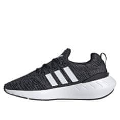 Adidas Boty grafitové 40 EU Swift Run 22