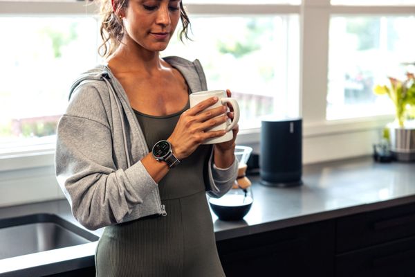 moderní chytré hodinky Amazfit Balance fitness hodinky dlouhá výdrž baterie velkokapacitní katerie 6 satelitních systému dvoumásmová GPS 5ATM balance harmonie rovnováha ochrana proti otiskům prstů AMOLED displej tvrzené sklo sportovní režimy automatická detekce sportu miniaplikace doprovodná aplikace Zepp Bluetooth volání příjímaní hovorů technologie NFC platby hodinkami elegantní design sportovní fitness hodinky ve stylovém provedení xiaomi amazfit GTR 3 bluetooth odlc sklo wlan alexa hlasové ovládání 14denní výdrž možnost telefonování vestavěný repráček a mikrofon měření okysličení krve tepu 150 sportovních režimů harmonie těla zdraví a mysli