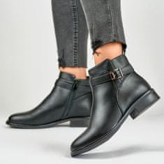 Černé dámské boty s plochou podrážkou velikost 39