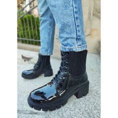 Černé lakované dámské boty na jehlovém podpatku velikost 41