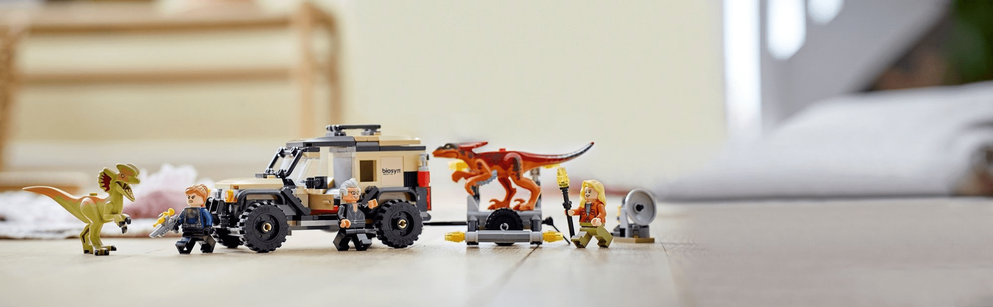 LEGO Jurassic World 76951 Přeprava pyroraptora a dilophosaura