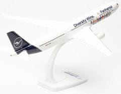 Herpa Airbus A330-343, Lufthansa "Fanhansa - Diversity Wins Zwickau", Německo, 1/200