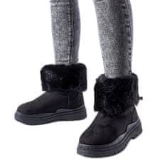Černé zateplené sněhové boty se zipy velikost 41