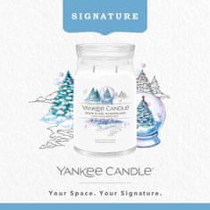 Yankee Candle Vonnásvíčka Signature ve skle velká Snow Globe Wonderland 567g