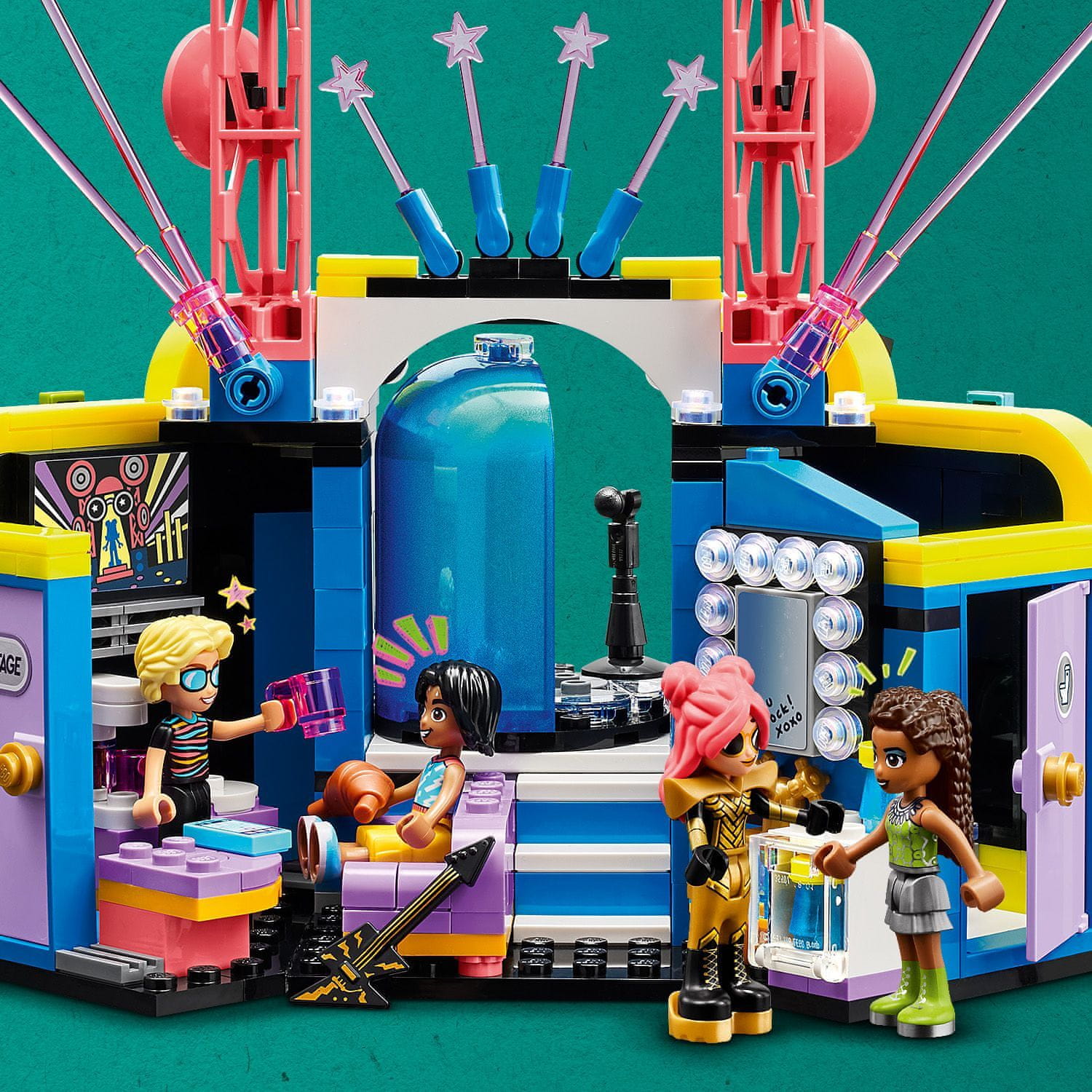 LEGO Friends 42616 Hudební soutěž v městečku Heartlake