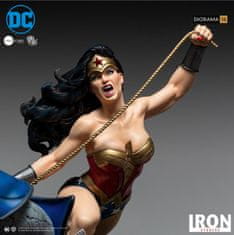 Iron Studios Iron Studios socha DC Comics - Wonder Woman vs Darkseid - 53 cm