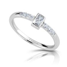 Stříbrný zásnubní prsten se zirkony M01015 (Obvod 58 mm)