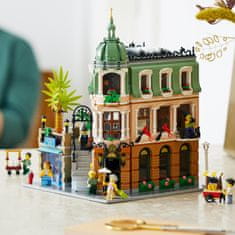 LEGO Icons 10297 Butikový hotel - rozbaleno