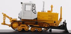 Start Scale Models Caterpillar T-150, traktor s pluhem, 1/43