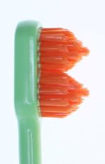 SPLASH BRUSH Zubní kartáček Splash Brush 150 světle zelený 2