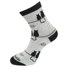 Dámské ponožky s potiskem koček NZP8757, šedo-černé barvy 9001488-4 Velikost ponožek: 35-38