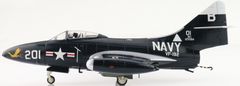 Hobby Master Grumman F9F-5 Panther, US NAVY, Golden Dragons, USS Oriskany, Korea, 1954, 1/48