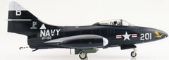 Hobby Master Grumman F9F-5 Panther, US NAVY, Golden Dragons, USS Oriskany, Korea, 1954, 1/48