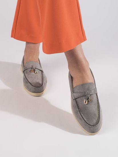 Amiatex Výborné šedo-stříbrné dámské mokasíny na plochém podpatku + Ponožky Gatta Calzino Strech