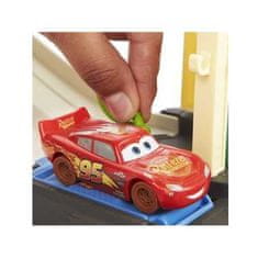 Mattel Autodráha Cars s odpalovačem + auto Blesk McQueen