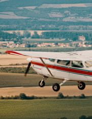 Allegria fotolet s letadlem Cessna 172 pro 3 v Roudnici nad Labem 40 min Roudnice nad Labem