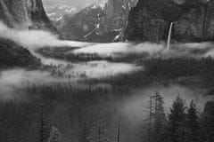 Pelcasa Fog Floating In Yosemite Valley - 70x100 cm 