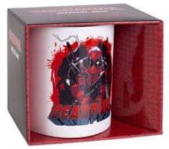 CurePink Keramický hrnek Deadpool: Smoking Gun (objem 315 ml)