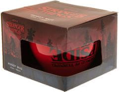 CurePink Keramický latte hrnek Stranger Things: World upside down (630 ml)