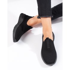 Černá textilní sportovní obuv velikost 40