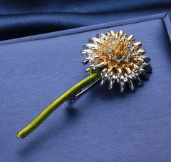 Camerazar Elegantní květinová brož s kubickými zirkony, špendlíková spona, stříbrná