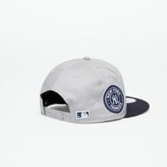 New Era Kšiltovka New York Yankees Contrast Side Patch 9Fifty Snapback Cap Gray/ Navy S-M S-M Šedá