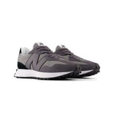 New Balance Boty šedé 43 EU 327