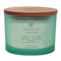 Svíčka ve skleněné váze Chesapeake Bay Candle, Rovnováha a harmonie, vodní hruška, 312 g