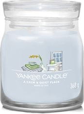 Yankee Candle Vonná svíčka Signature ve skle střední a Calm & Quiet place 368g