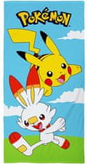 CurePink Osuška - ručník Pokémon: Pikachu a Scorbunny (70 x 140 cm)